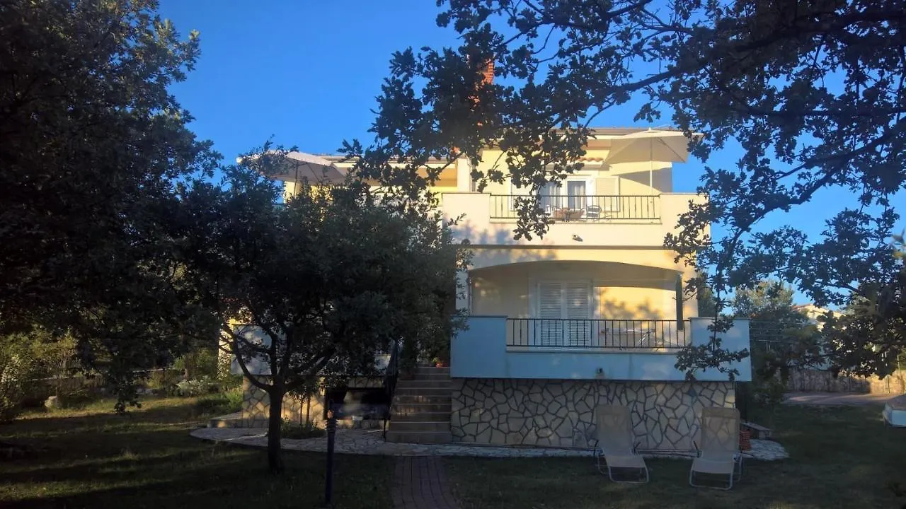 Guest house Apartments Damir Sveti Ivan Dobrinjski