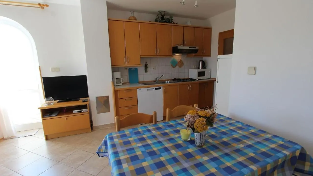 Guest house Apartments Damir Sveti Ivan Dobrinjski Croatia