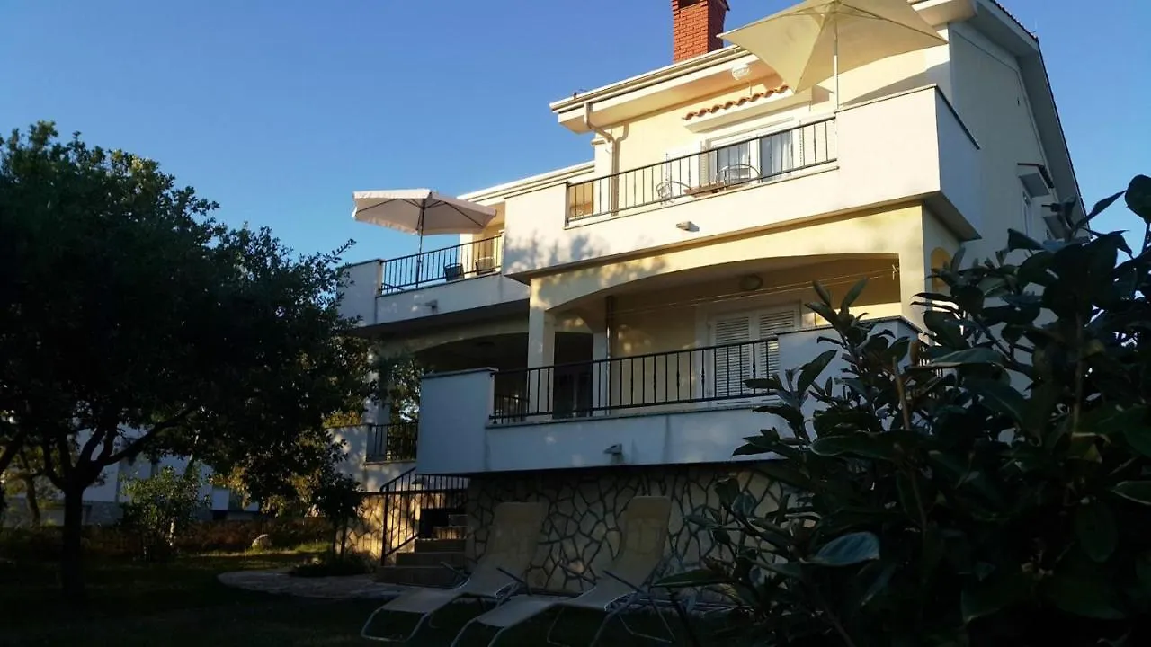 Apartments Damir Sveti Ivan Dobrinjski Croatia