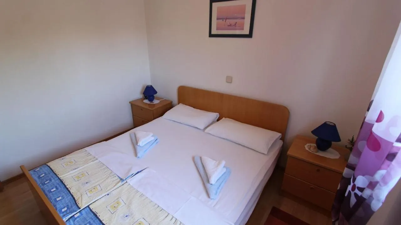 Guest house Apartments Damir Sveti Ivan Dobrinjski Croatia