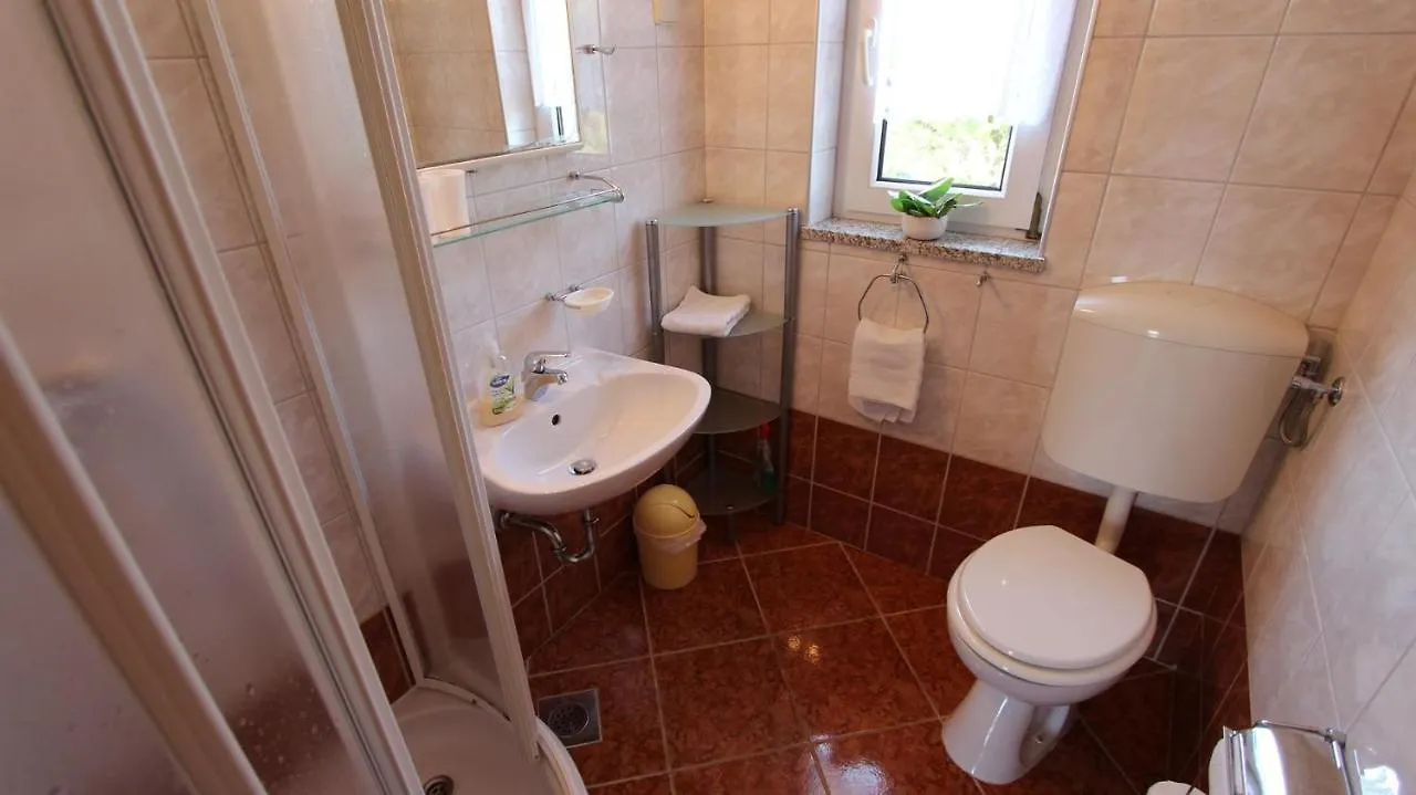 Apartments Damir Sveti Ivan Dobrinjski Croatia